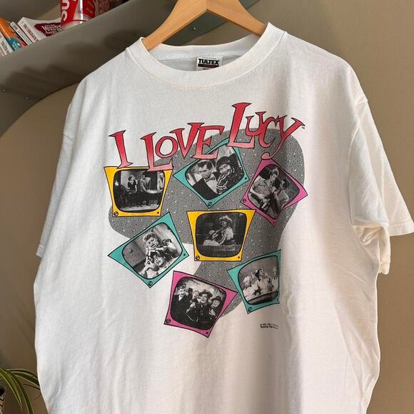 Vintage 1992 I love Lucy Shirt - Picture 2 of 7